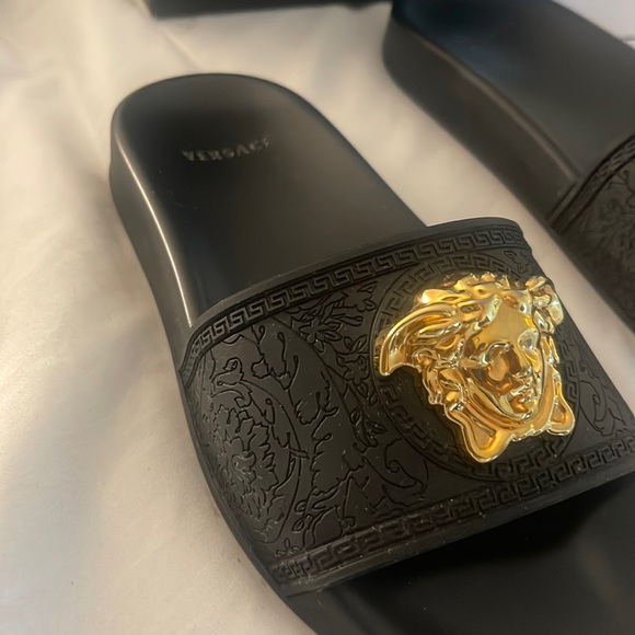 VERSACE SANDALS WITH GOLD MEDUSA AND BLACK WITH BOX, ID, TAGS, AND BAG - Picture 3 of 14